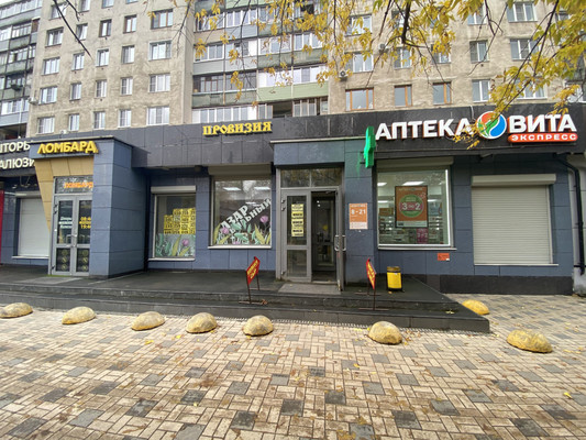 Снять  помещение свободного назначения